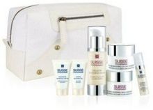 主營產品_上?；瘖y品批發商